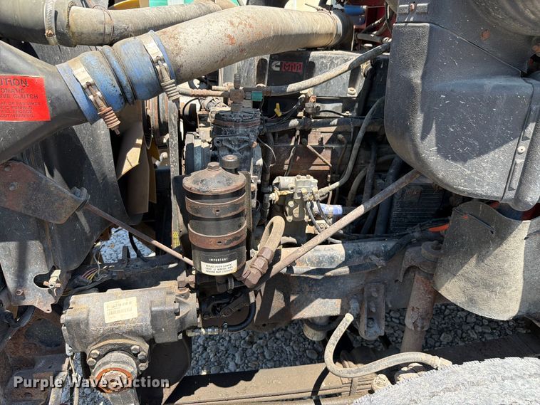 image for item FK4068 1996 International 9200 semi truck