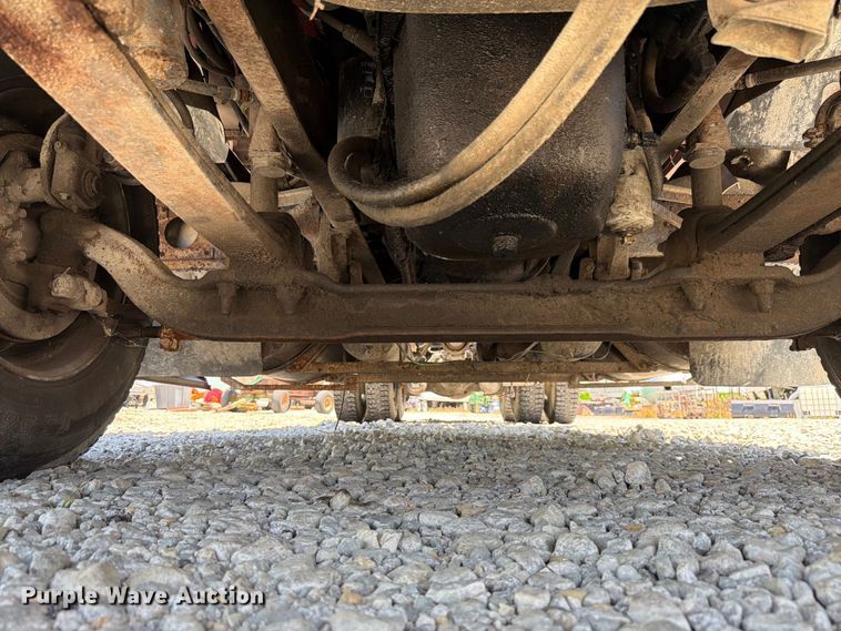 image for item FK4068 1996 International 9200 semi truck