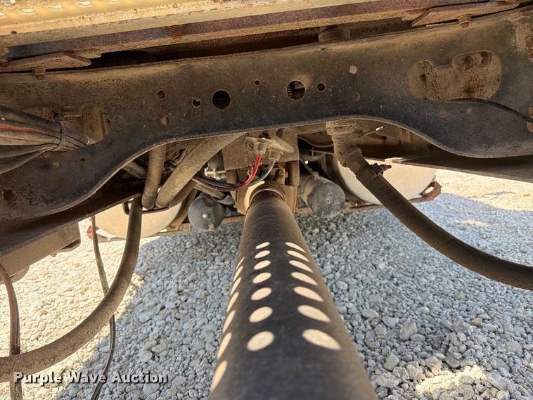 image for item FK4068 1996 International 9200 semi truck