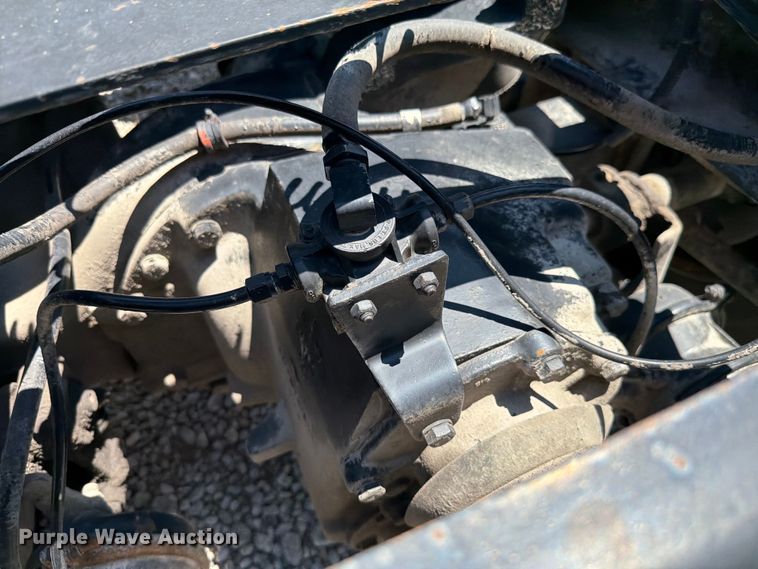 image for item FK4068 1996 International 9200 semi truck