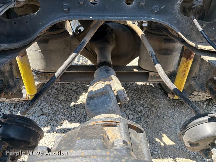 image for item FK4068 1996 International 9200 semi truck
