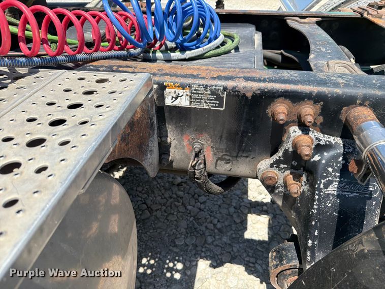 image for item FK4069 2007 Freightliner Columbia semi truck