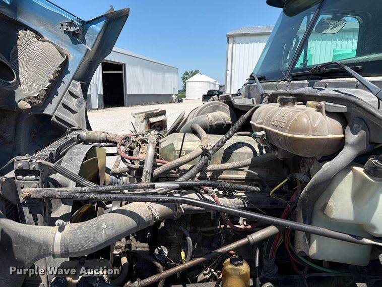 image for item FK4069 2007 Freightliner Columbia semi truck