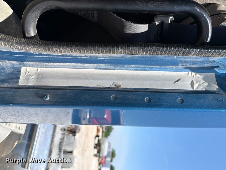 image for item FK4069 2007 Freightliner Columbia semi truck