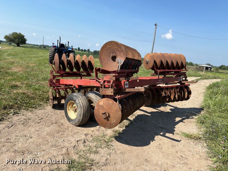 image for item FK4075 International 470 tandem disk