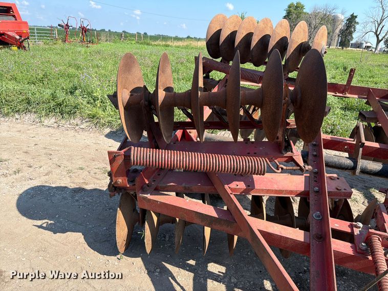 image for item FK4075 International 470 tandem disk
