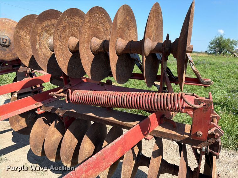 image for item FK4075 International 470 tandem disk