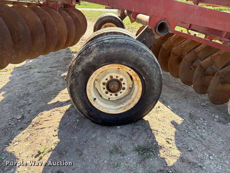 image for item FK4075 International 470 tandem disk