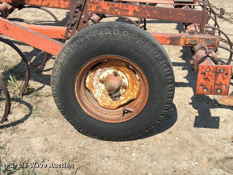 image for item FK4076 Allis-Chalmers chisel