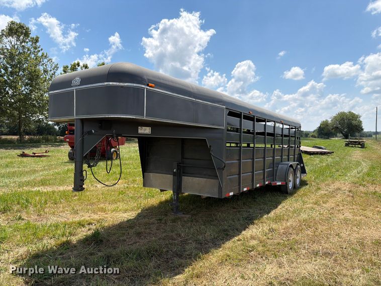 2010 Triple B & J Trailers livestock trailer