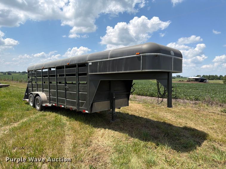 image for item FK4082 2010 Triple B & J Trailers livestock trailer