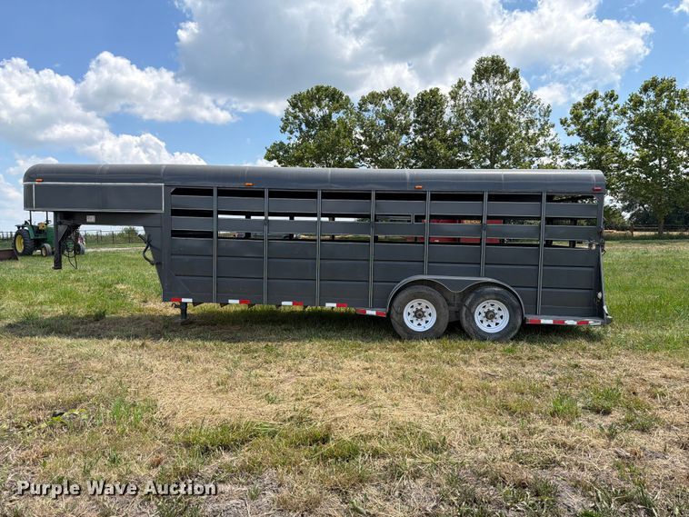 image for item FK4082 2010 Triple B & J Trailers livestock trailer