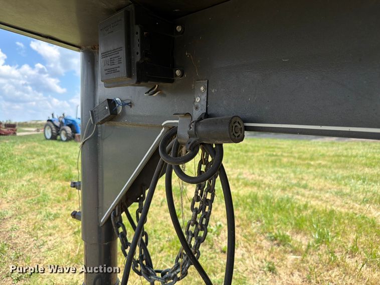 image for item FK4082 2010 Triple B & J Trailers livestock trailer