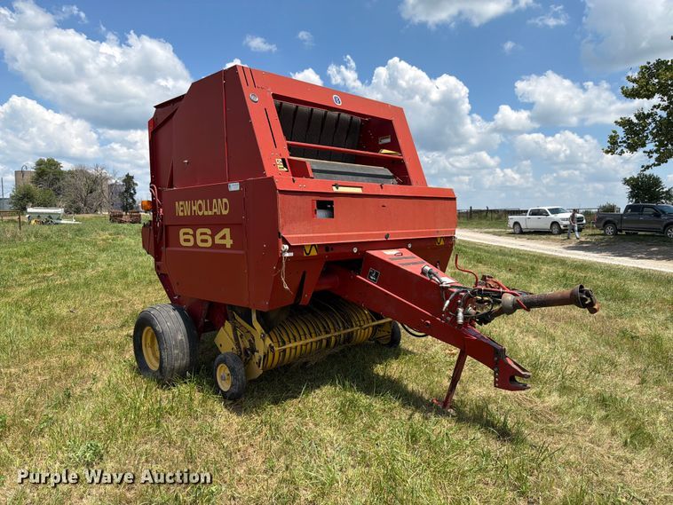 image for item FK4085 1998 New Holland 664 round baler