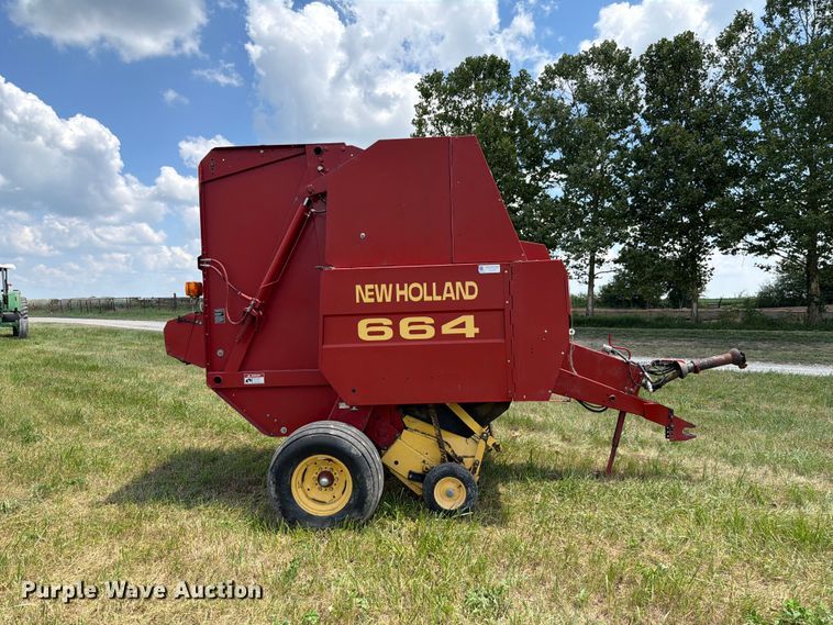 image for item FK4085 1998 New Holland 664 round baler