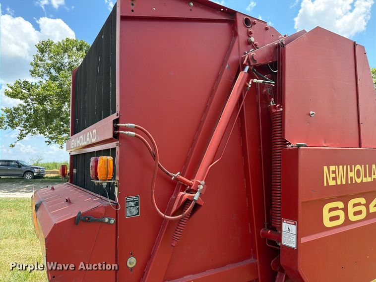 image for item FK4085 1998 New Holland 664 round baler