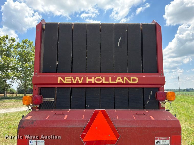 image for item FK4085 1998 New Holland 664 round baler