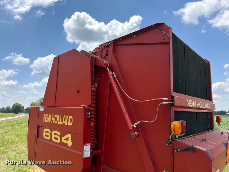 image for item FK4085 1998 New Holland 664 round baler