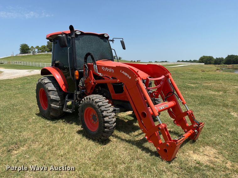 image for item FN2518 2022 Kubota M5-111D MFWD tractor