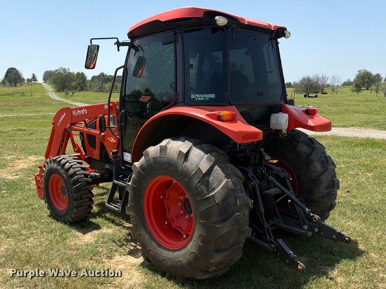 image for item FN2518 2022 Kubota M5-111D MFWD tractor
