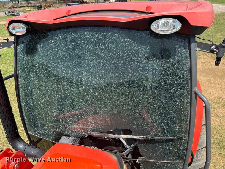 image for item FN2518 2022 Kubota M5-111D MFWD tractor