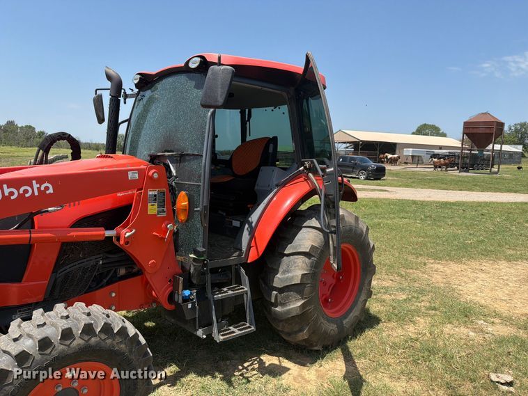 image for item FN2518 2022 Kubota M5-111D MFWD tractor