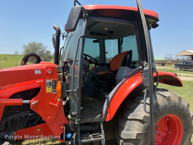 image for item FN2518 2022 Kubota M5-111D MFWD tractor