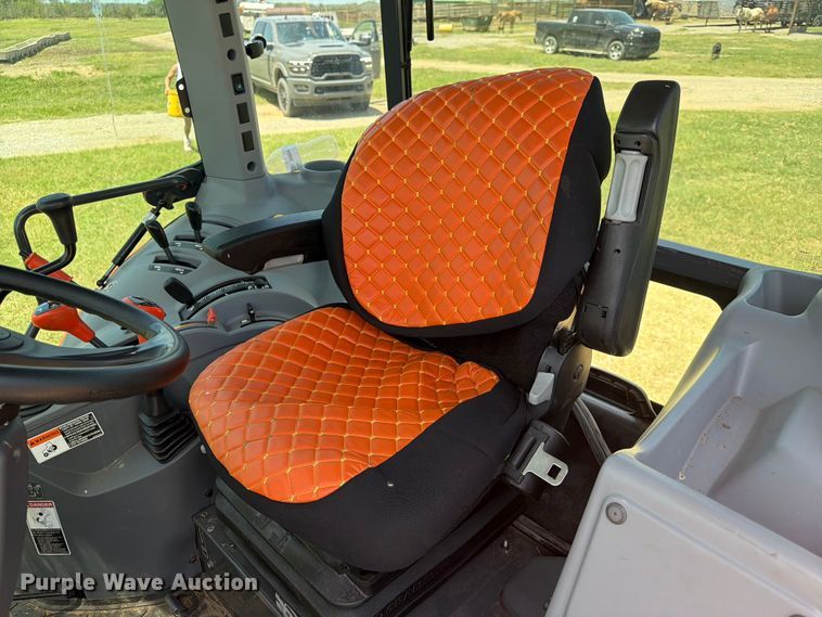 image for item FN2518 2022 Kubota M5-111D MFWD tractor