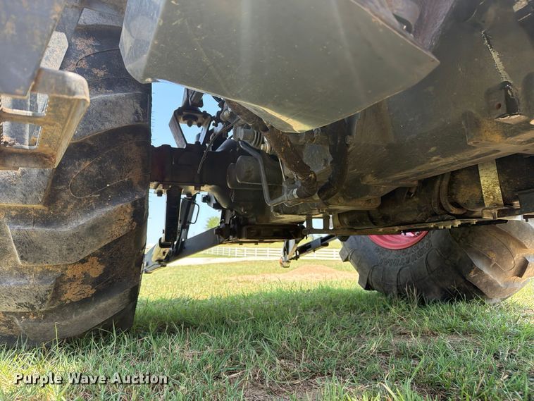 image for item FN2518 2022 Kubota M5-111D MFWD tractor
