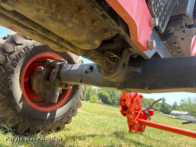 image for item FN2518 2022 Kubota M5-111D MFWD tractor