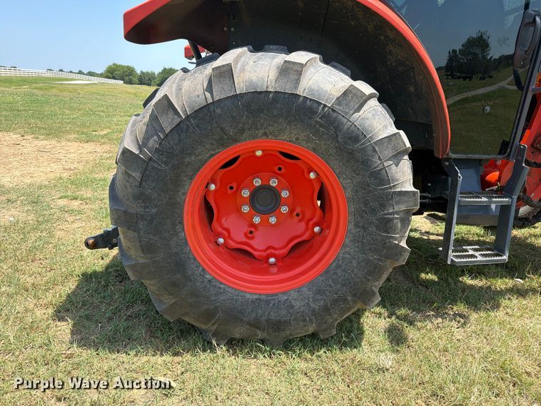 image for item FN2518 2022 Kubota M5-111D MFWD tractor