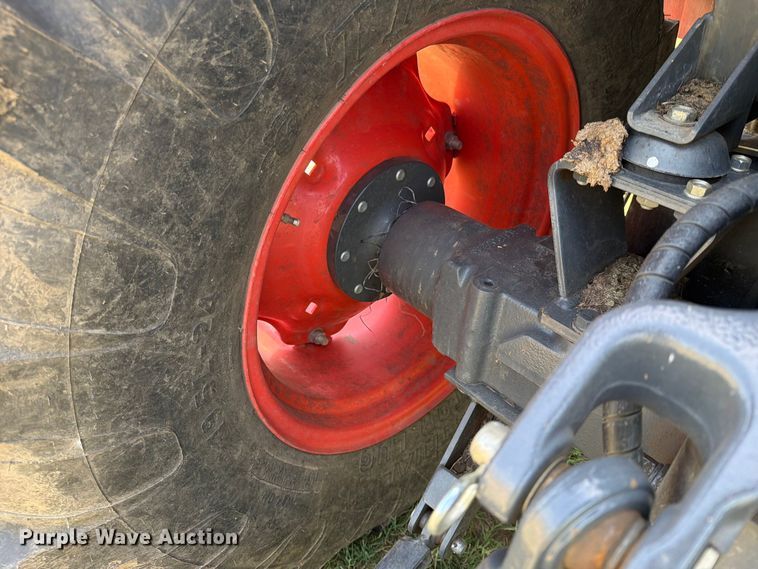 image for item FN2518 2022 Kubota M5-111D MFWD tractor