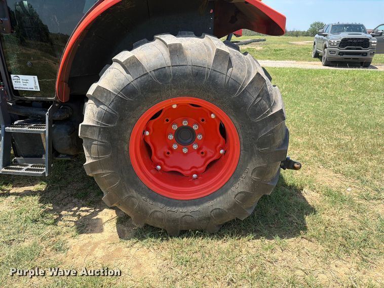 image for item FN2518 2022 Kubota M5-111D MFWD tractor