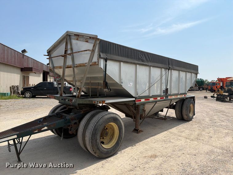 image for item FN2522 Reliance grain trailer