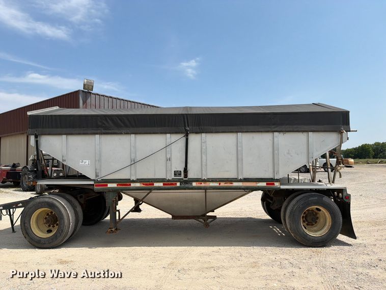 image for item FN2522 Reliance grain trailer