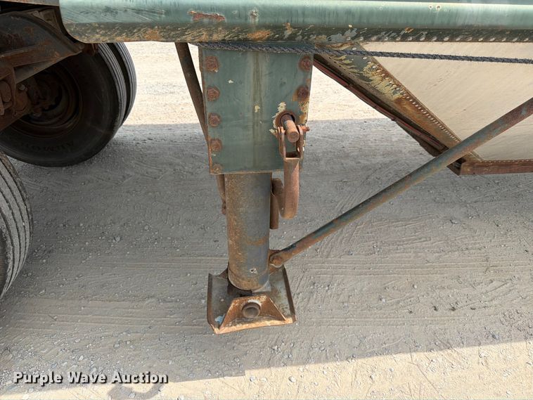 image for item FN2522 Reliance grain trailer