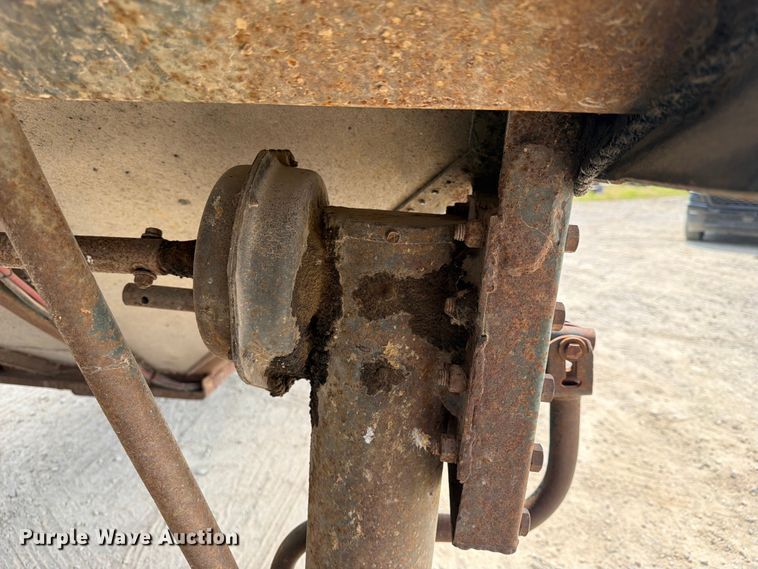 image for item FN2522 Reliance grain trailer