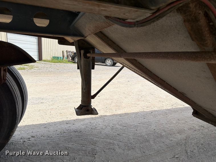 image for item FN2522 Reliance grain trailer
