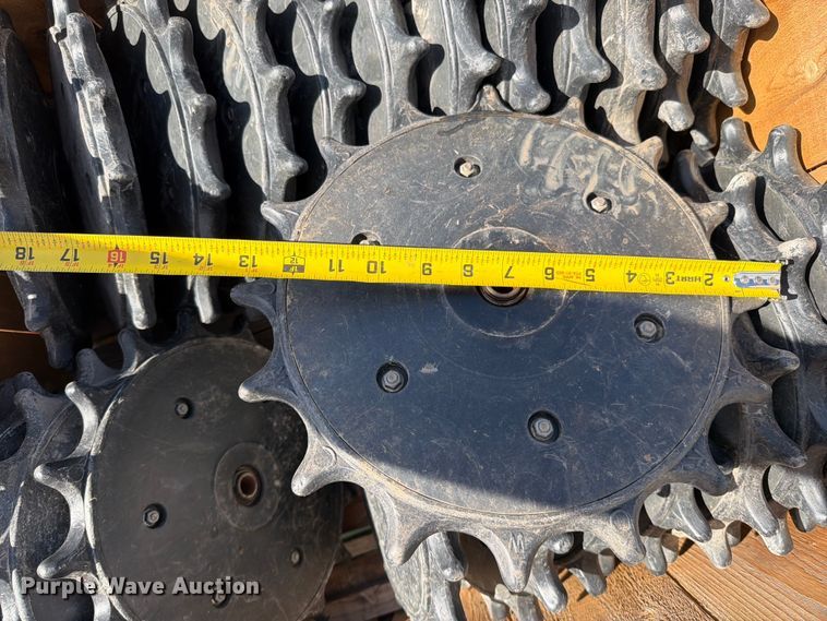 image for item FN5761 Planter closing wheels