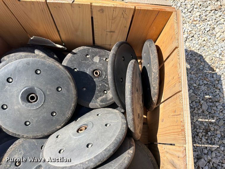 image for item FN5761 Planter closing wheels