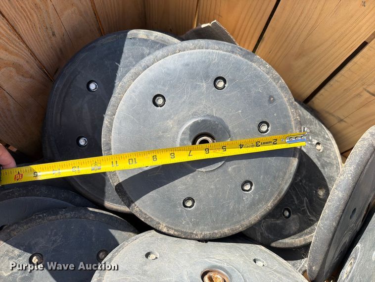 image for item FN5761 Planter closing wheels
