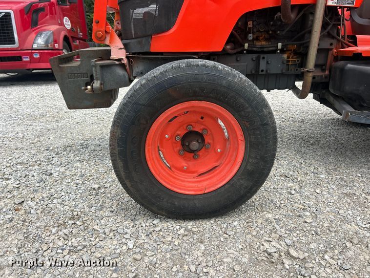 image for item FT6014 Kubota M5040 tractor