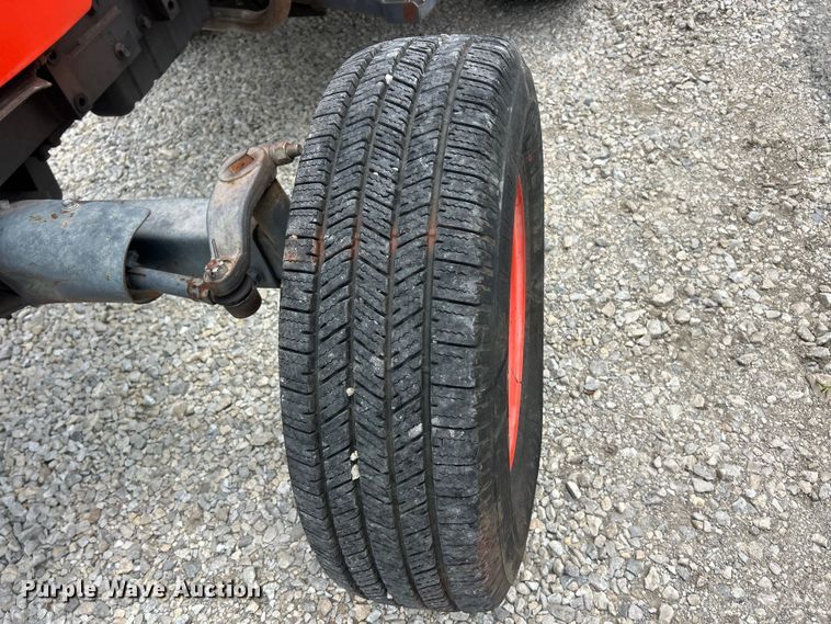 image for item FT6014 Kubota M5040 tractor