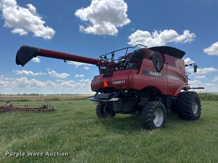 image for item MZ9704 2011 Case IH 8120 Axial Flow combine