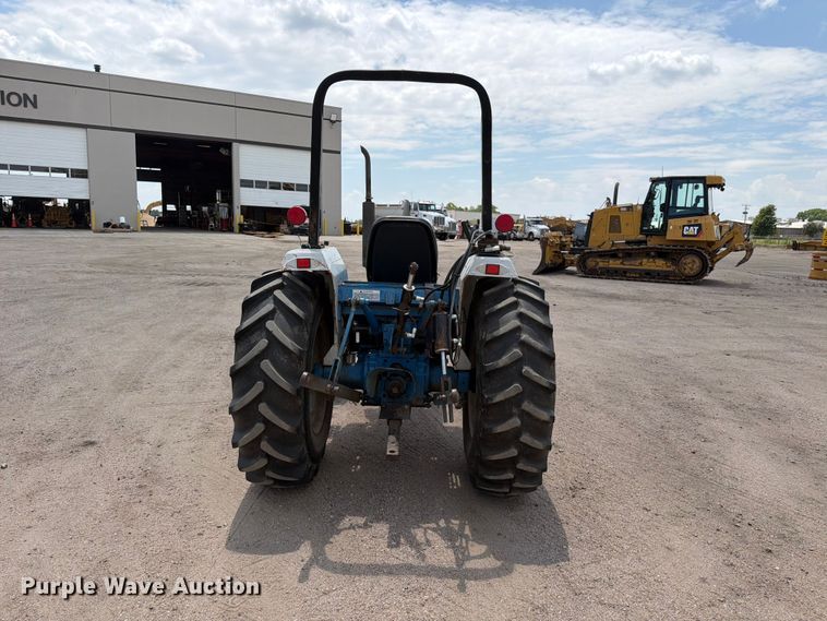 image for item MZ9720 1995 Ford 1920 tractor