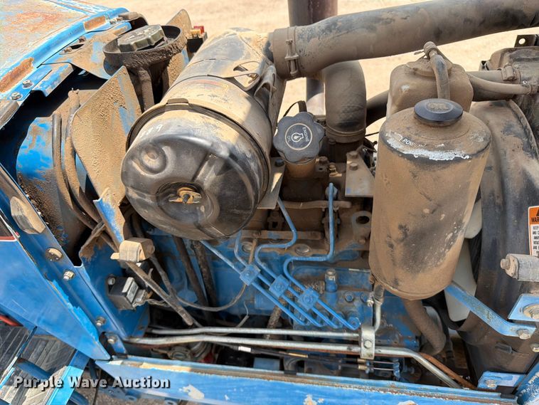 image for item MZ9720 1995 Ford 1920 tractor