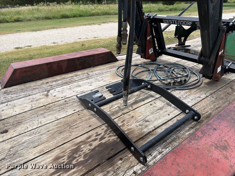 image for item MZ9736 Westendorf TA26 loader