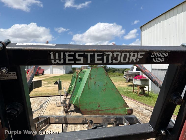 image for item MZ9736 Westendorf TA26 loader