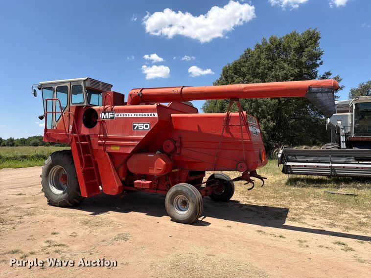 image for item MZ9737 Massey Ferguson 750 combine
