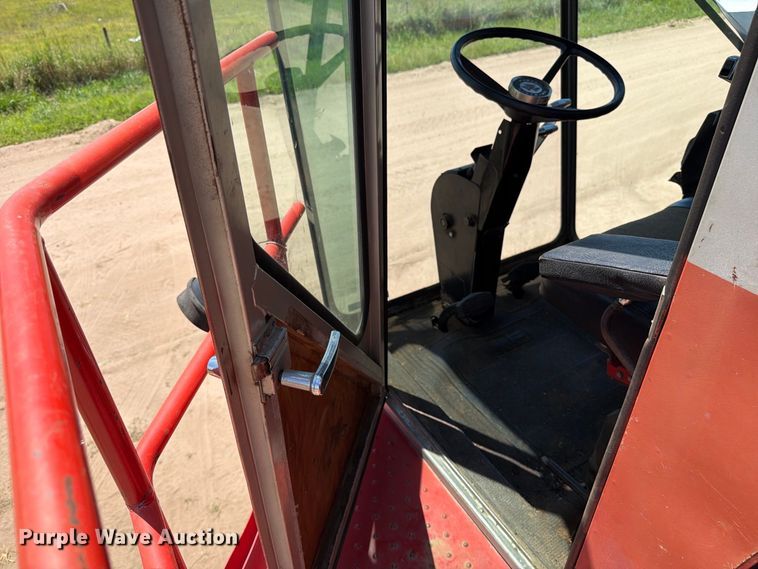 image for item MZ9737 Massey Ferguson 750 combine